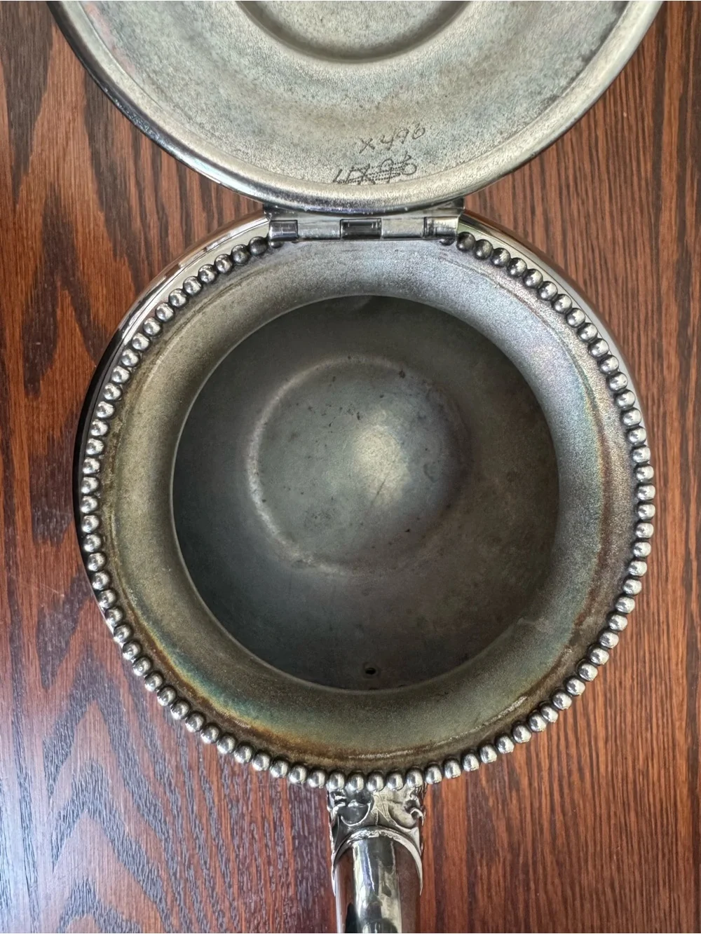 N/A elegant antique